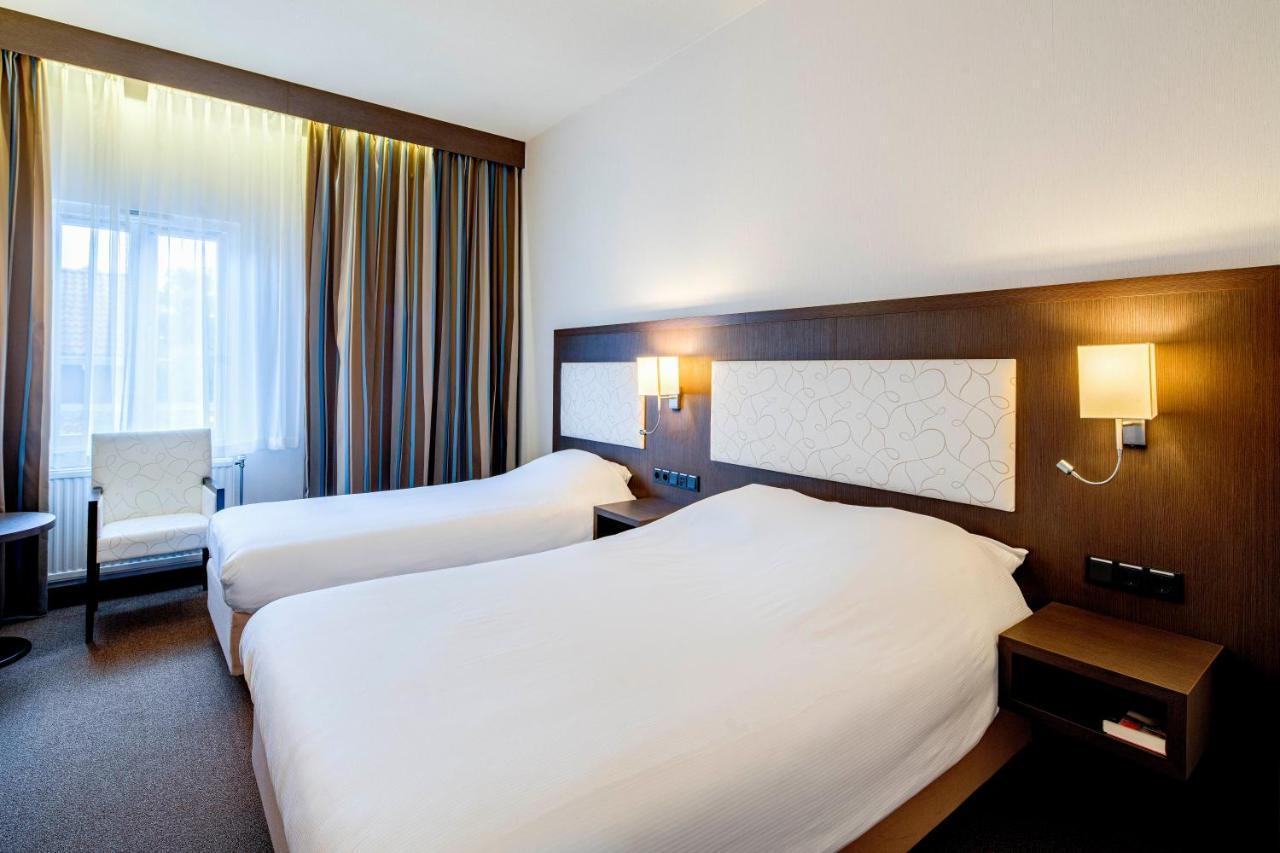 The Rosendale Hotell Roosendaal Exteriör bild